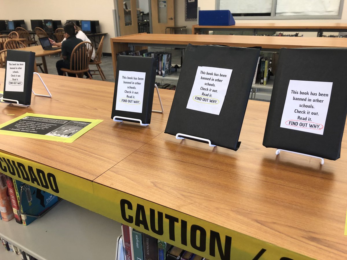 discovery_STEM's tweet photo. Team Discovery, Celebrate our freedom to read during Banned Books Week!! Stop by the Media Center or MackinVia to check out one of these books!! #explorerready #20yearsofexploring #BannedBooksWeek https://t.co/gtgN6a8CEA
