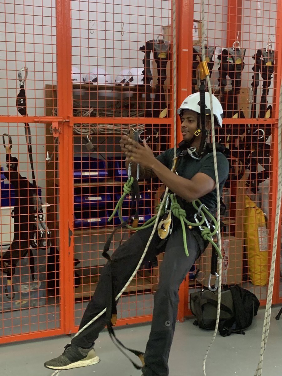 KBATraining's tweet photo. Class of IRATA Rope Access Training [16-20 Sep 2019]. Not to forget Singaporeans can tap onto their #SkillsFuture Credit (SFC) to offset their training cost for #IRATA Level 1 Rope Access. https://t.co/k7WXK42b8A courses@kbatraining.org, #kbat #kbatraining #ropeaccess #safety https://t.co/TKytx7idKF