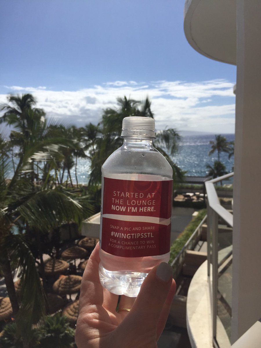 MamaLaverdure's tweet photo. Maui, baby! #wingtipsSTL https://t.co/vSIsN7i2qk