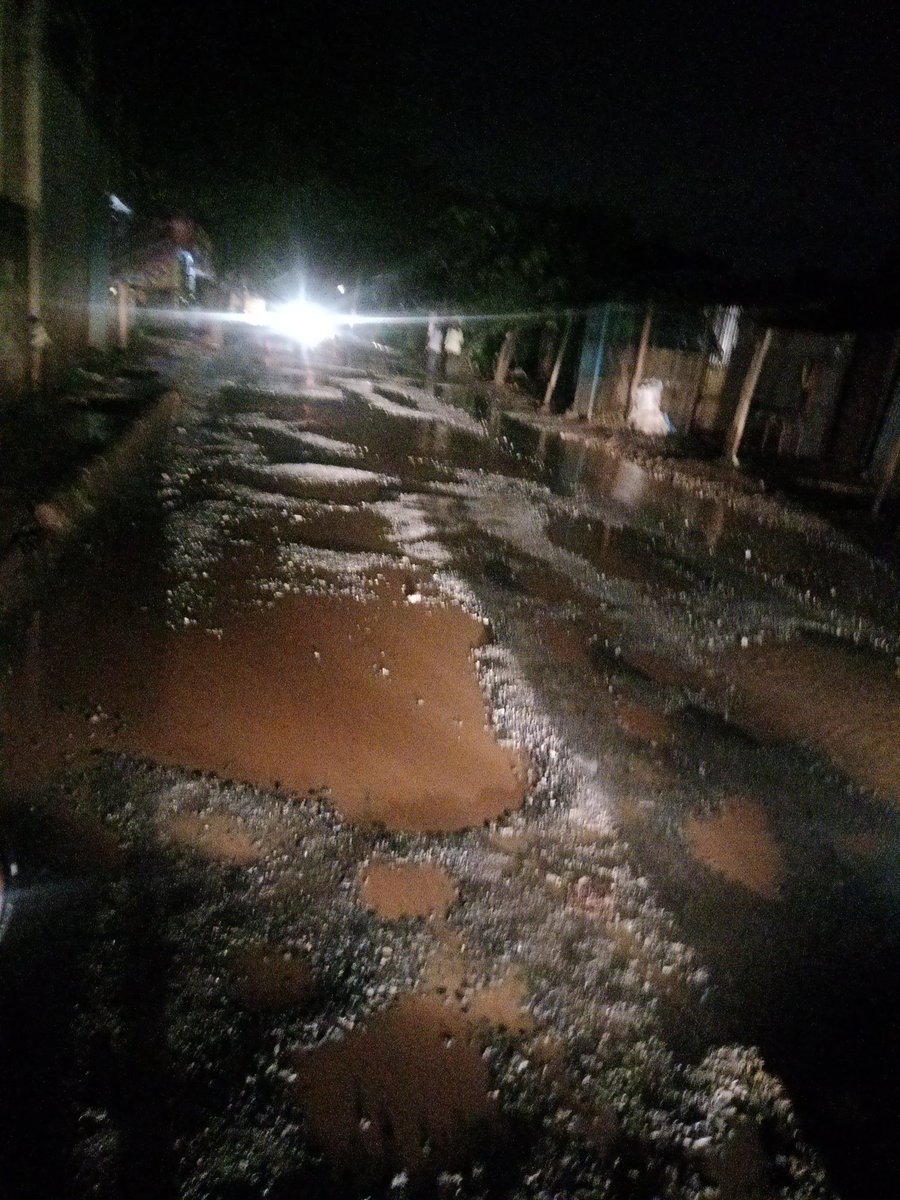 This how far we came Bangalore..This is just 600 meter away from Eco-World SEZ in Dodonakennali.. Do u have any shame left??? #DeadlyClass #Bangaloreroads #Shameonbbmp @Bengaluru2050 @BBMP_MAYOR @BBMPCOMM @blrcitytraffic