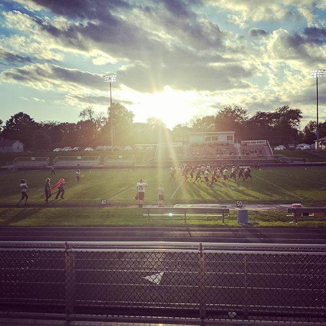 micahcutler's tweet image. #mondaynightfootball JV style #ifacadetpride #ifahs #ifacadets ift.tt/2kFkjHl
