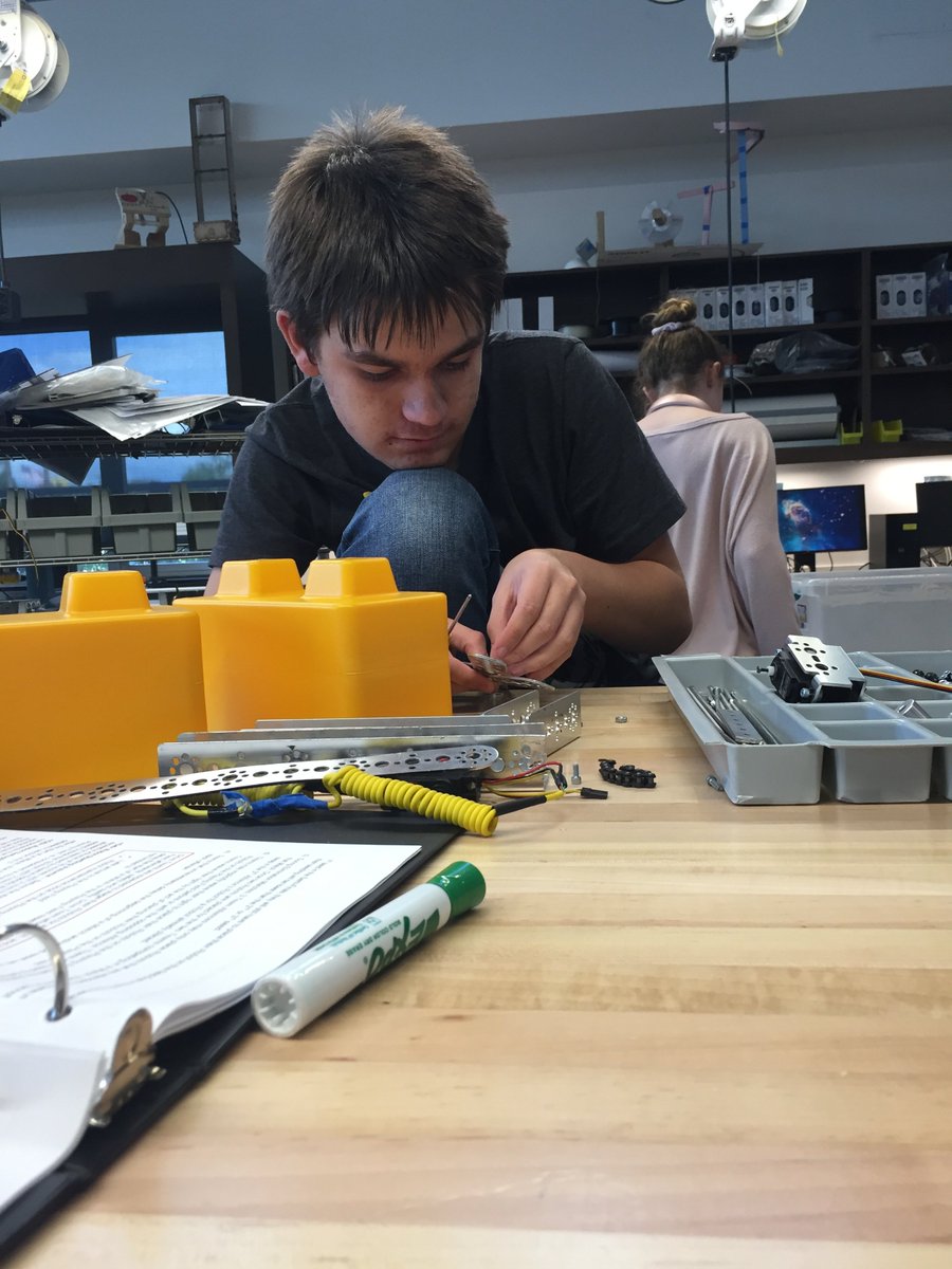 HYSAJavelinas's tweet image. Yet another successful practice! As we prototype and continue to strategize with our newly built field, the more our team comes together in hopes of a great upcoming season! Go Javelinas🐗 and Howlers!🐺