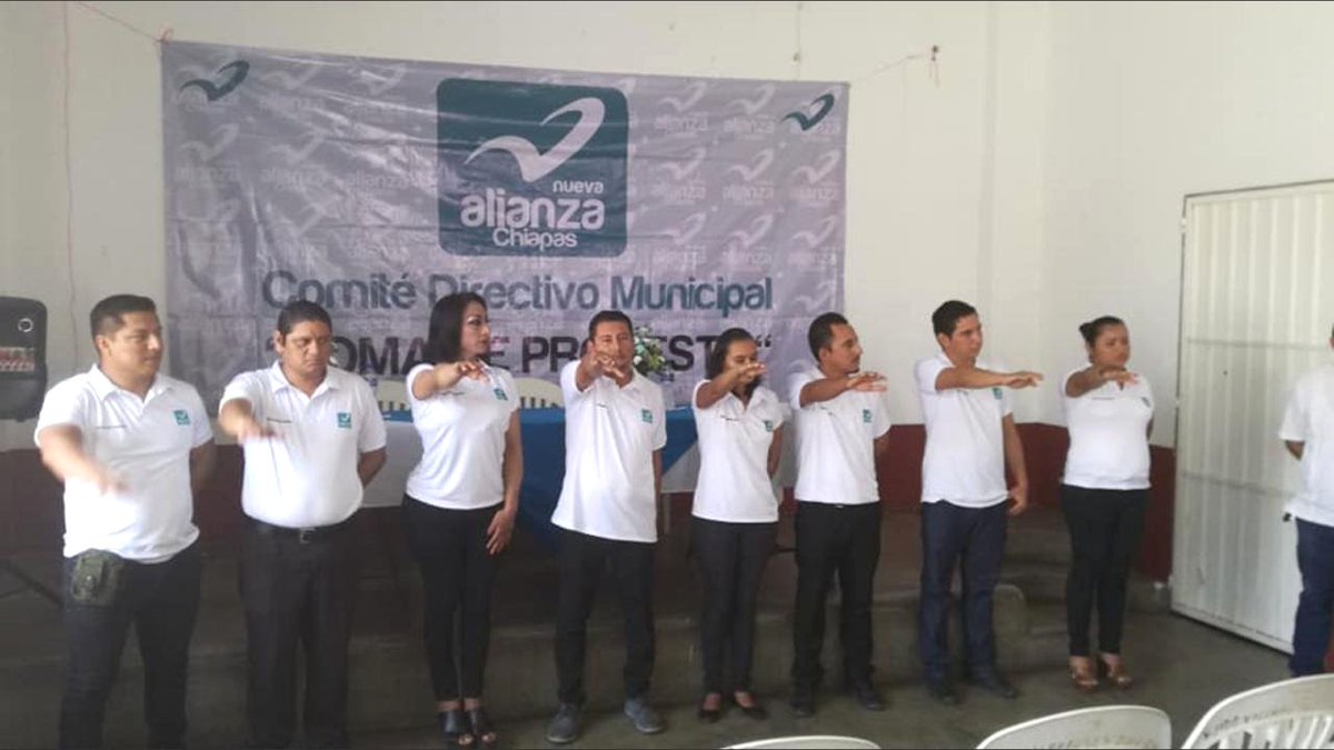 El Lic. Emanuel Coello Guillen tomó protesta como presidente del comité directivo municipal de Villaflores, de esta manera se siguen fortaleciendo las estructuras del partido en las regiones del estado. #LaLuchaSigue