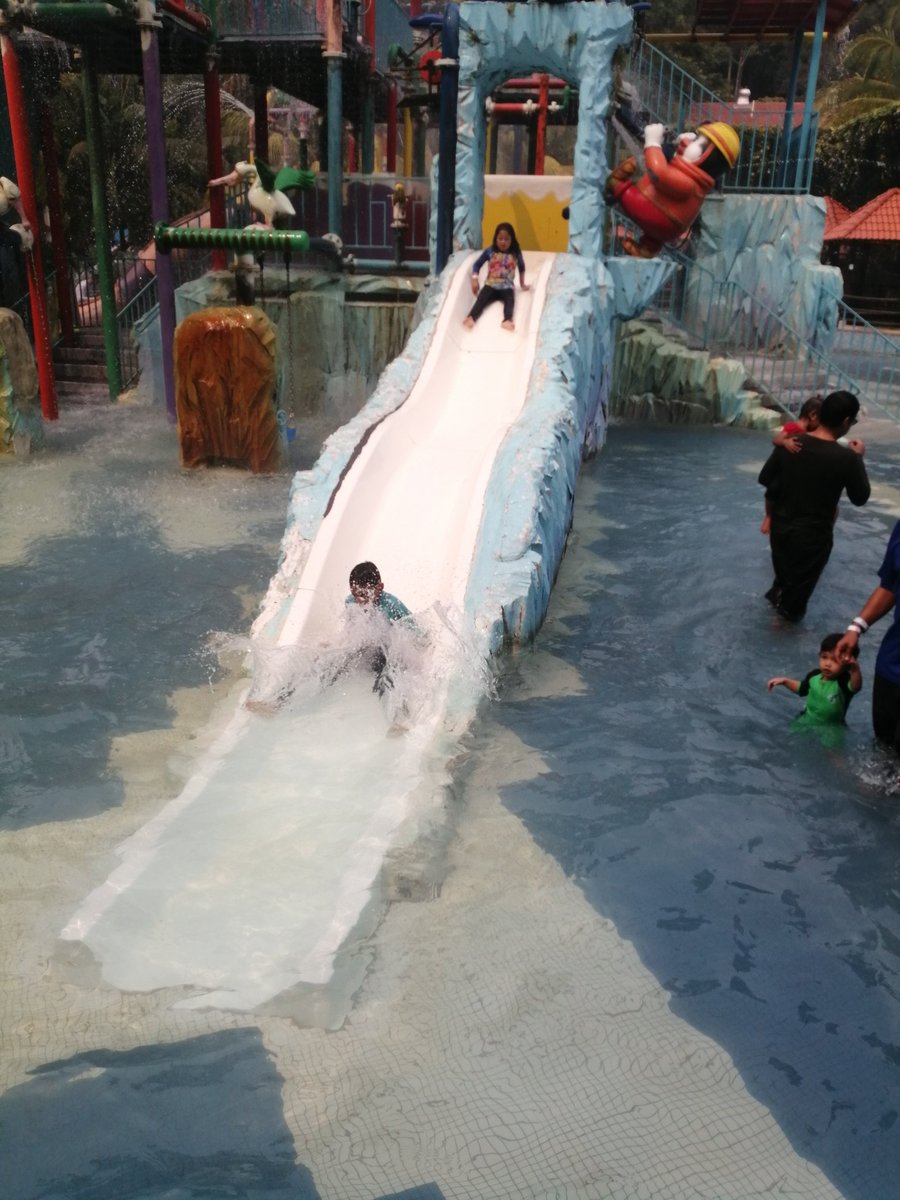 alia_raisha's tweet photo. Tro🔙 Sabtu lepas.. Kt Gambang waterpark... https://t.co/juc5txcRo0