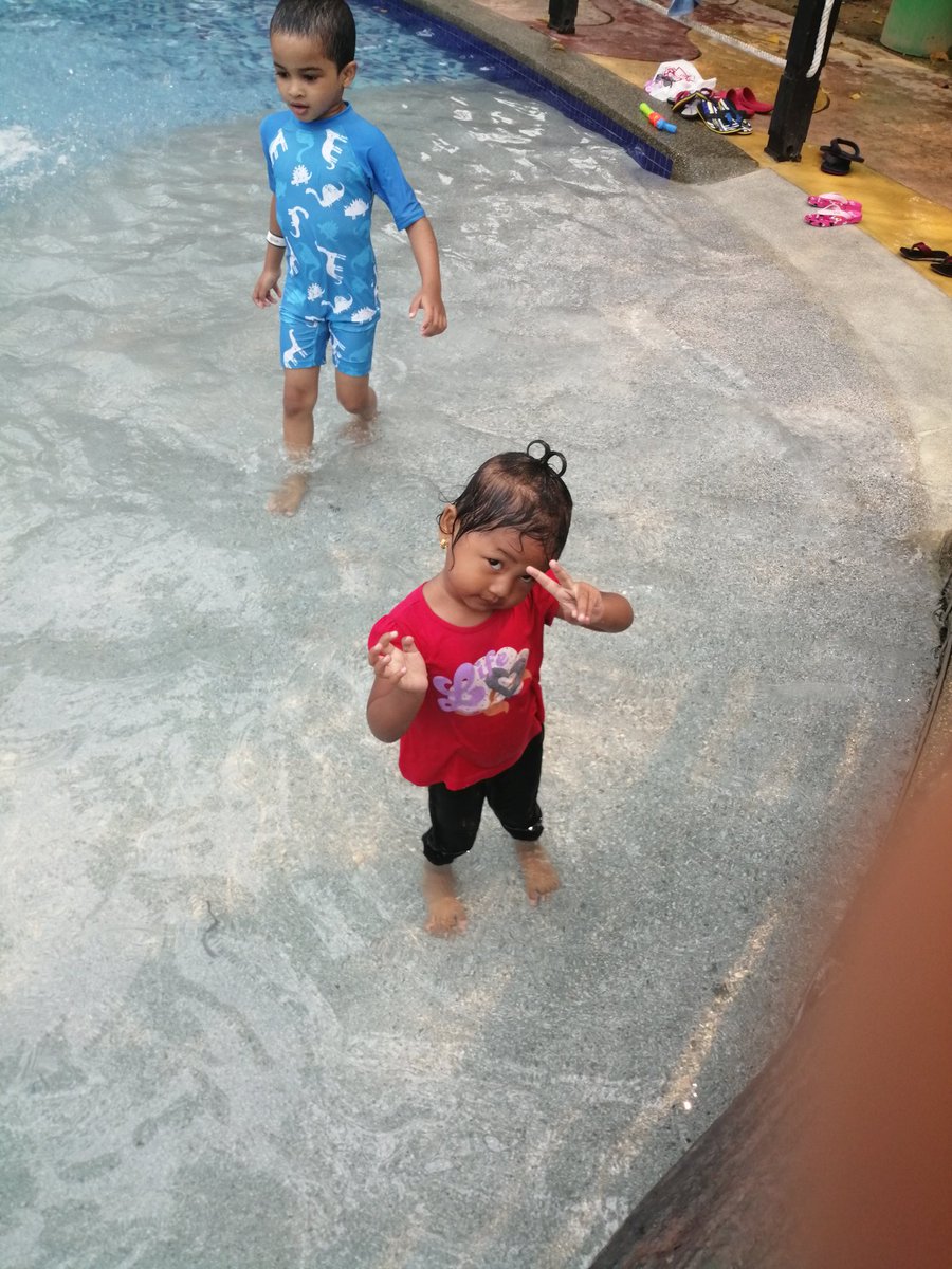 alia_raisha's tweet photo. Tro🔙 Sabtu lepas.. Kt Gambang waterpark... https://t.co/juc5txcRo0
