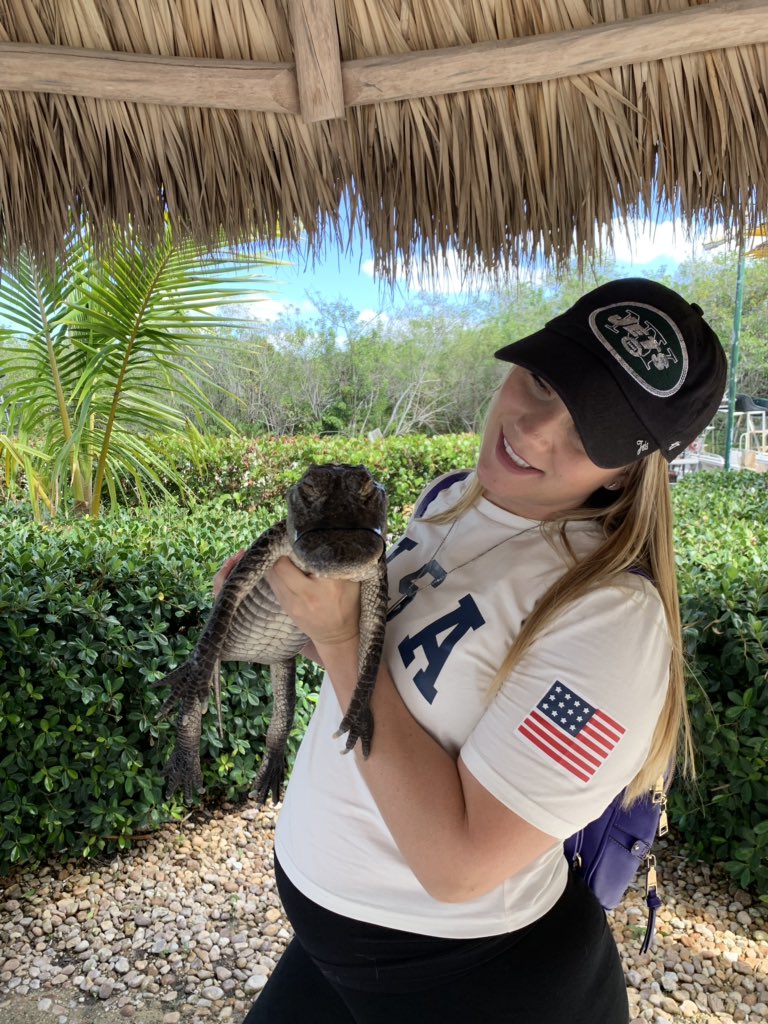 AJsApplebooty's tweet photo. Thank you to everyone that wished me a happy birthday! I really appreciate all of your sweet messages ❤️ I got to hold a baby gator for the first time today 🐊😁 Thank you Gator Park for the awesome airboat ride! #birthdaygirl #dirtythirty https://t.co/RZvGPqJyKt