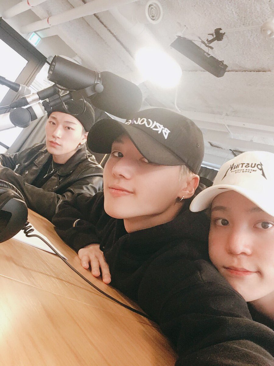 [#우영] 에이티니~ 오늘두 스쿨로드 재밌게 들으셨나요~~?
#ATEEZ #에이티즈