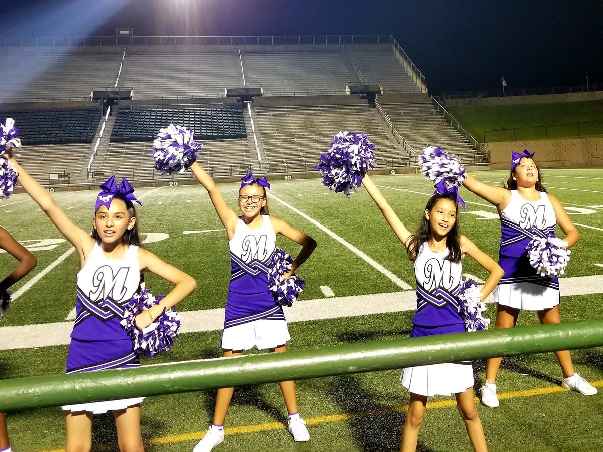 cheer_mustang's tweet photo. Another great job cheering for our Mustangs! Special thanks to my 8th grade helper!!! #mmsbelieves https://t.co/IwyM1nW09X