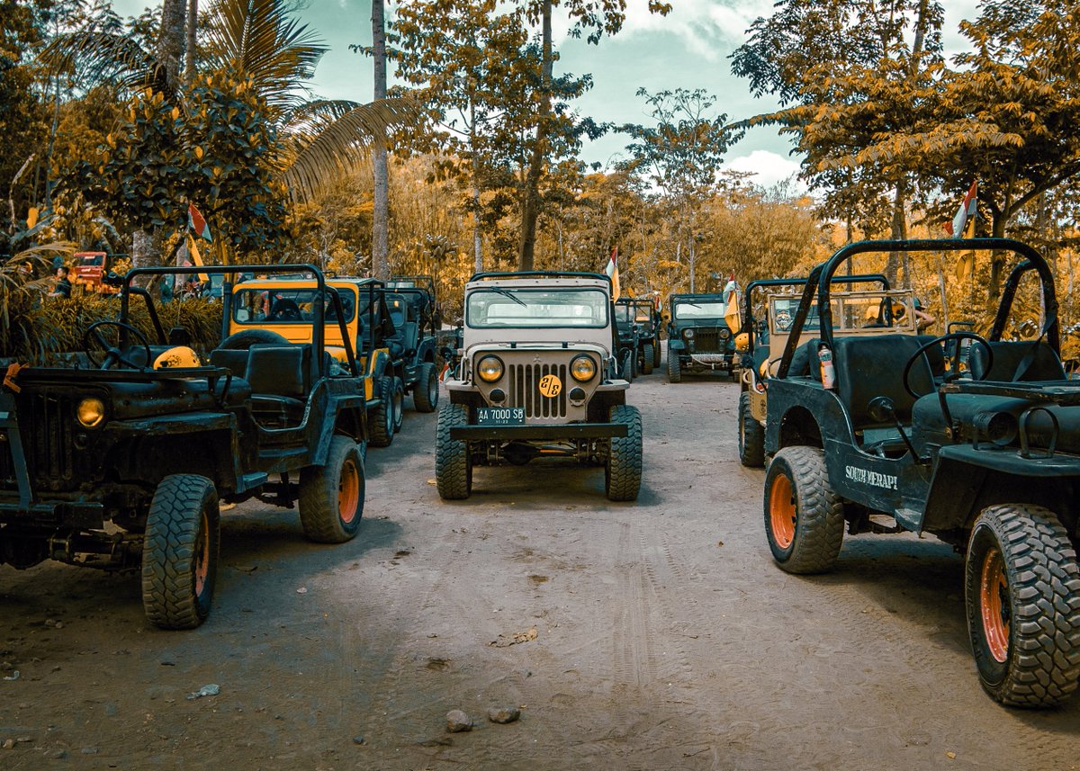 pikoriazri's tweet photo. Jeep Parking Lot
.
#jeep #jeepmerapi #travel #adventure #travelindonesia #indonesia #yogyakarta #jogjakarta #merapi #gunungmerapi #merapipark #mountmerapi https://t.co/7ggTUHriyv