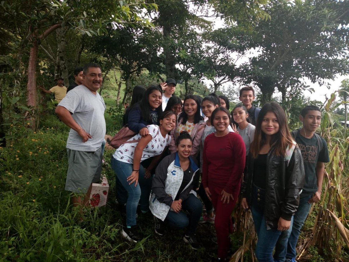 CONALIMX's tweet photo. 🌿La mejor manera de construir la Paz es haciendo acciones por nuestra casa🌎
#AcciónXElPlaneta 🌿En la semana de #AcciónXODS realizamos una reforestación en el rancho  "El chininal" en los Tuxtlas. 

#ODS #CONALI #PAZ #AcciónXElClima #act4SDGs #Agenda2030 #SomosGNA #AcciónXODS https://t.co/cCF4tN43qb