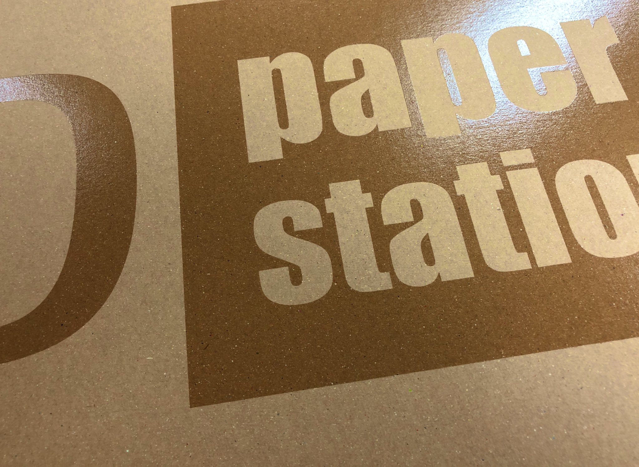 Opsapor 紙博什器 衣装部分はエースボール クラフト板紙 にクリアインクで印刷なんですが 結構差が出るんで好き好き エースボール T Co Mdu3izlczt Twitter Opsapor 紙博什器 衣装部分はエースボール クラフト板紙 にクリアインクで印刷なんですが 結構差が出るんで好き好き エースボール T Co Mdu3izlczt Twitter