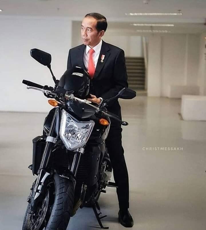 indahhmu's tweet photo. Siapa Berani menurunkan Engkau? 
Serentak RakyatMU MemBela!!! 
#Saya berSama JOKOWI
#KITA PANCASILA
#KITA INDONESIA
#NKRI Harga Mati https://t.co/YYM6NfRz7J