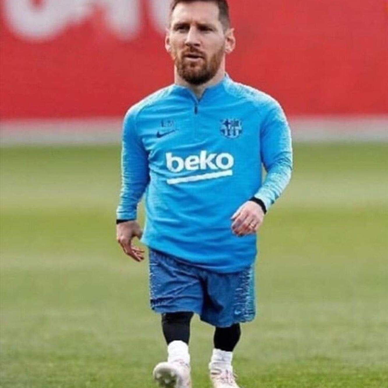 leonardo 🇾🇪 on X: e o prêmio de MENOR jogador do mundo vai parar Lionel  Messi  / X