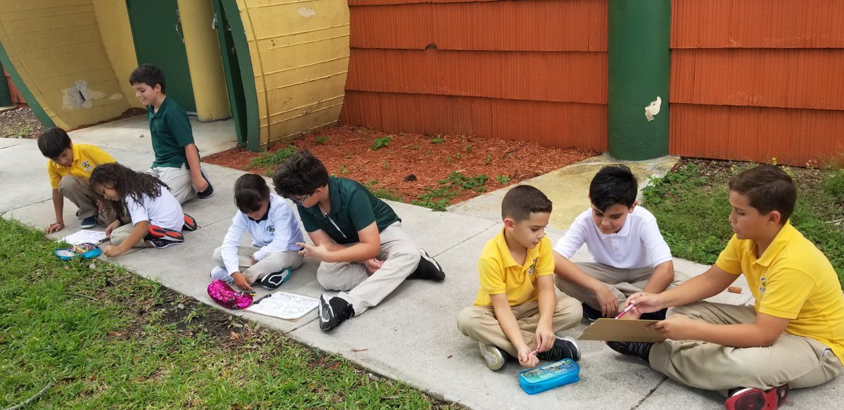 GreengladeElem's tweet photo. First Big gators-Little gators activity of the year! Featuring Ms. Reyes Kindegarten class and Ms. Garcia’s 5th grade class. Kicking off Hello Week and first day of Autumn. #miamistartswithhello @miamisup @miamischools #hellofall #firstdayoffall #valuesmattermiami https://t.co/PJcZeTxv3g