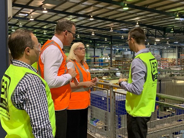 BREnclosures's tweet photo. We had the pleasure of welcoming @karenandrewsmp to our Brisbane office today. The Minister took part in a briefing hosted by @AMGC_Ltd and also participated in a tour of our manufacturing facility.
#advancedmanufacturing #manufacturing #industry 
#australianbusiness https://t.co/5cA9c2zaer