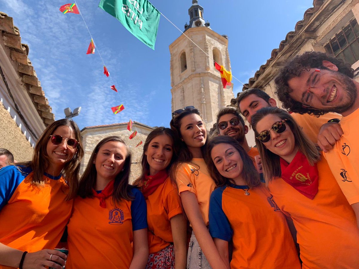 ostrogodos04's tweet photo. SEPTIEMBRE 2019 🍊  #15aniversario https://t.co/LtG2bT8dmU