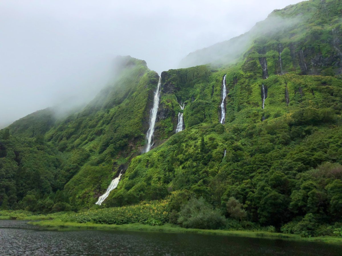 Missing the #FieldAzores bunch a little bit extra during these rainy days. Can’t believe how fortunate we were to learn so much in such a beautiful setting #ExeterGlobal #FieldCourseFortnight
