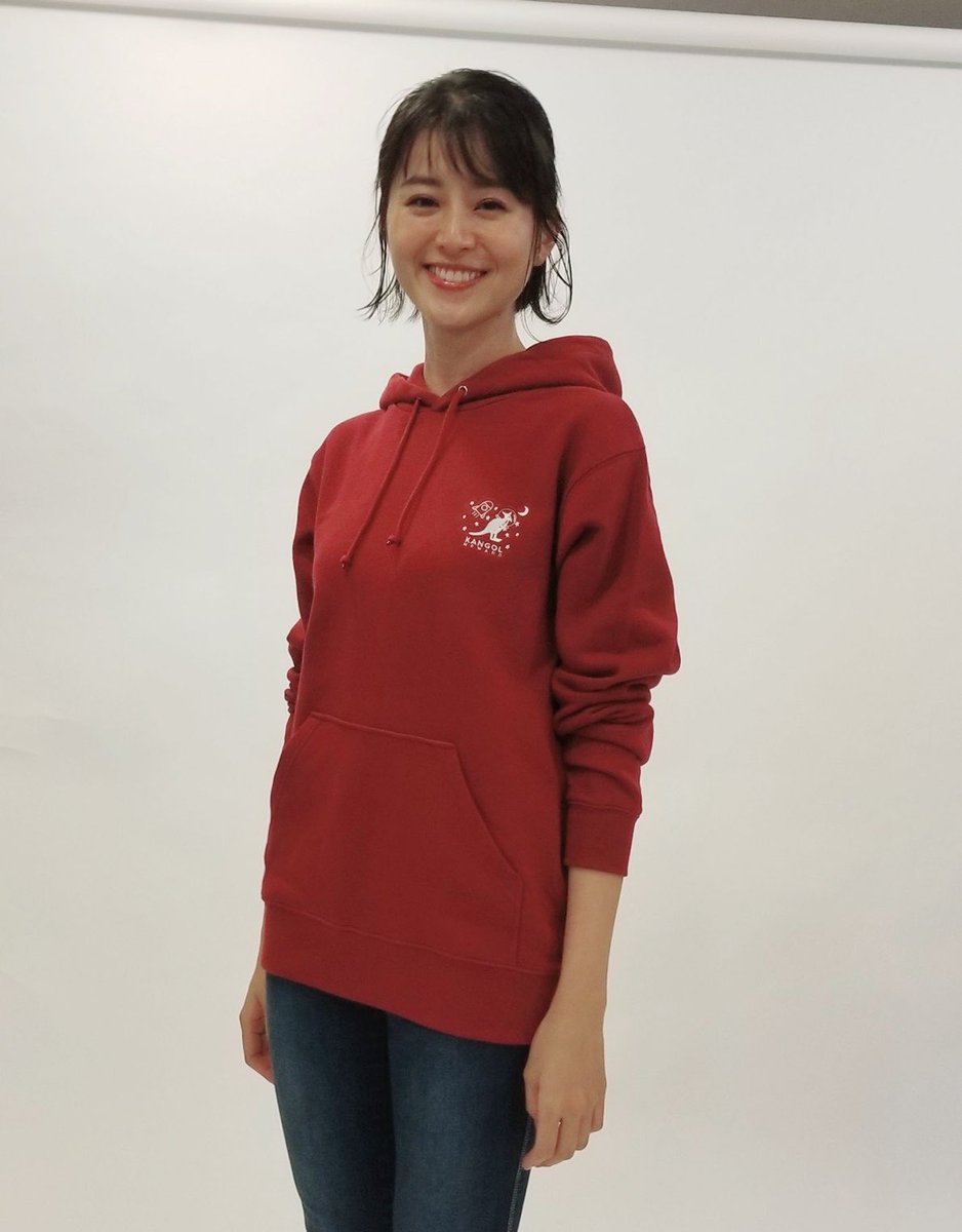 鈴木ちなみ בטוויטר 雰囲気はこんな感じ 1枚目がネイビーで 2枚目が赤です 刺繍は宇宙をイメージしました 鈴木ちなみ בטוויטר 雰囲気はこんな感じ 1枚目がネイビーで 2枚目が赤です 刺繍は宇宙をイメージしました