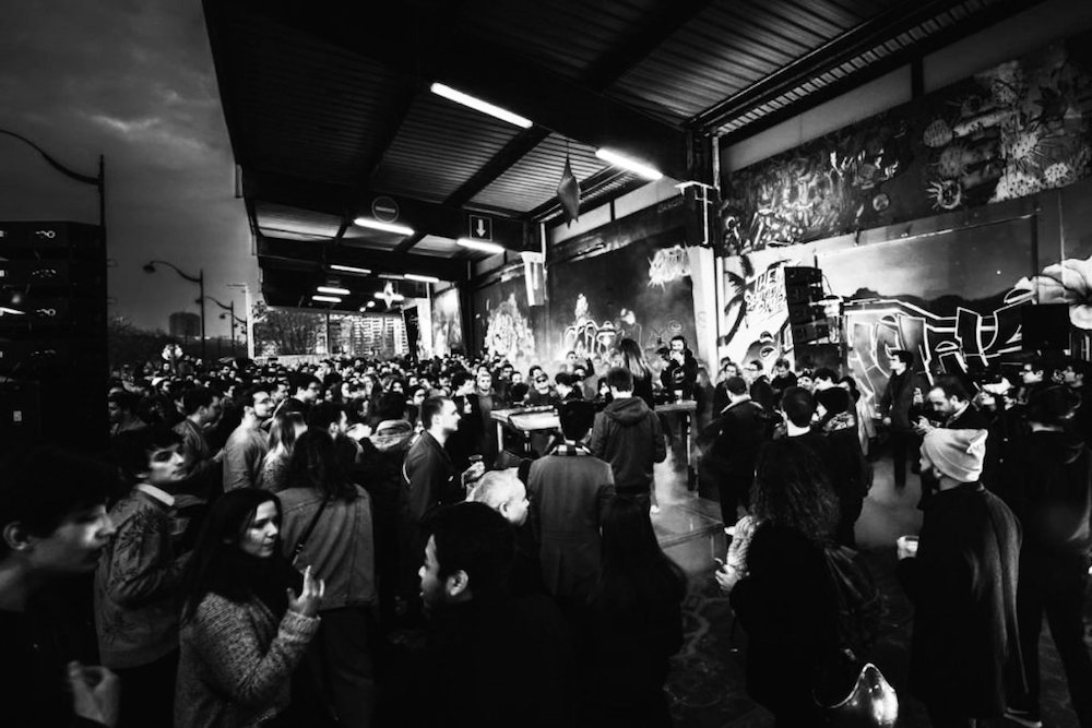 parisparisfr's tweet photo. #PEW19. Entre conférences, ateliers, disquaires, soirées et performances, l'univers de la musique électronique se réunira à la @gaitelyrique pendant trois jours du 25 au 27 sept. : https://t.co/4Dpva7LAR2 #ParisElectronicWeek @Paris, #ParisParisFr, #Paris https://t.co/qwoqhFavIf