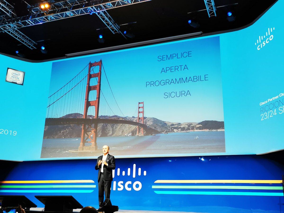 piegiuliano's tweet photo. Piattaforme, Organizzazioni, Città, Nazioni, il paradigma è sempre lo stesso. #semplice #aperta #programmabile #sicura. @CiscoItalia vuole essere il ponte per fare questo. #bridgetopossible @Italtel @Exprivia_Italy https://t.co/OsJv8yxdY9