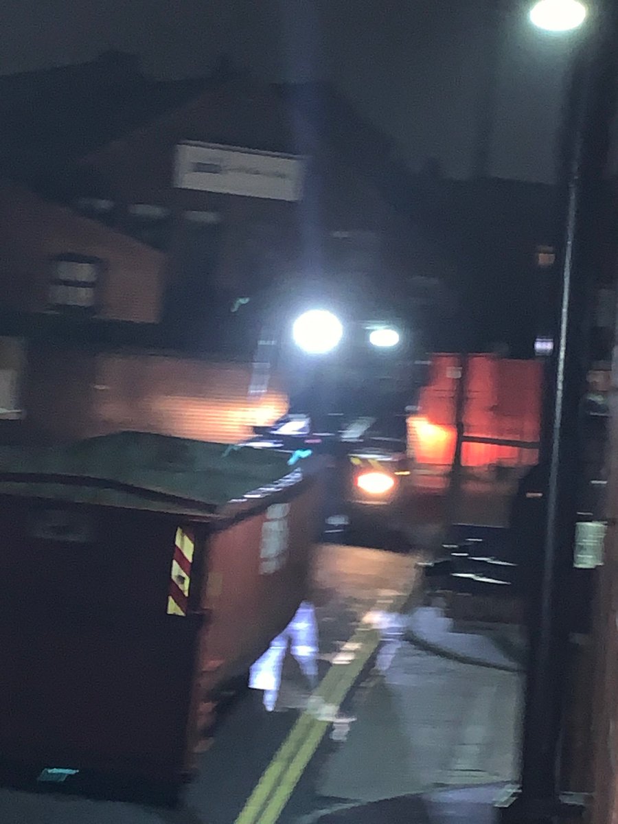 Samijoesbullies's tweet image. #Biffa residential and 5am not happy and I will be reporting to council