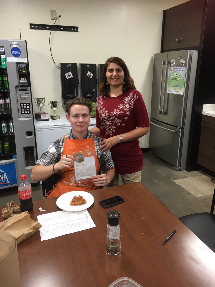 HannanTami's tweet photo. David got his first Homer award tonight !!! He proactively offers assistance. He has a polite, professional and positive attitude when interacting with customers and associates. @lgrahamthd https://t.co/H2VexAmmek