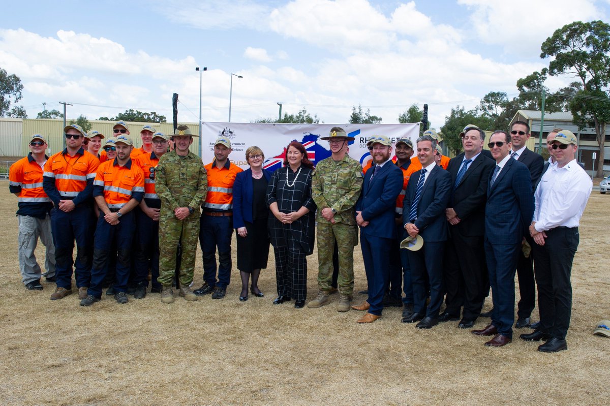 ChiefAusArmy's tweet photo. Our Army is in motion! It was great to receive the first @RheinmetallAus @boxercrv, a step-change in our armoured capability to be #ReadyNow and #FutureReady. #ArmyInMotion https://t.co/lSB2OKzM3d