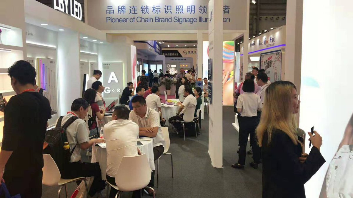 szlbyled's tweet image. The Shanghai exhibition #LEDChina2019 ended smoothly. 😃😃😃Thank you for coming to our booth! We look forward to meeting you next time :D
#LBYLED #LEDproduct #LEDSupplierChina #LEDmodule #LEDstrip