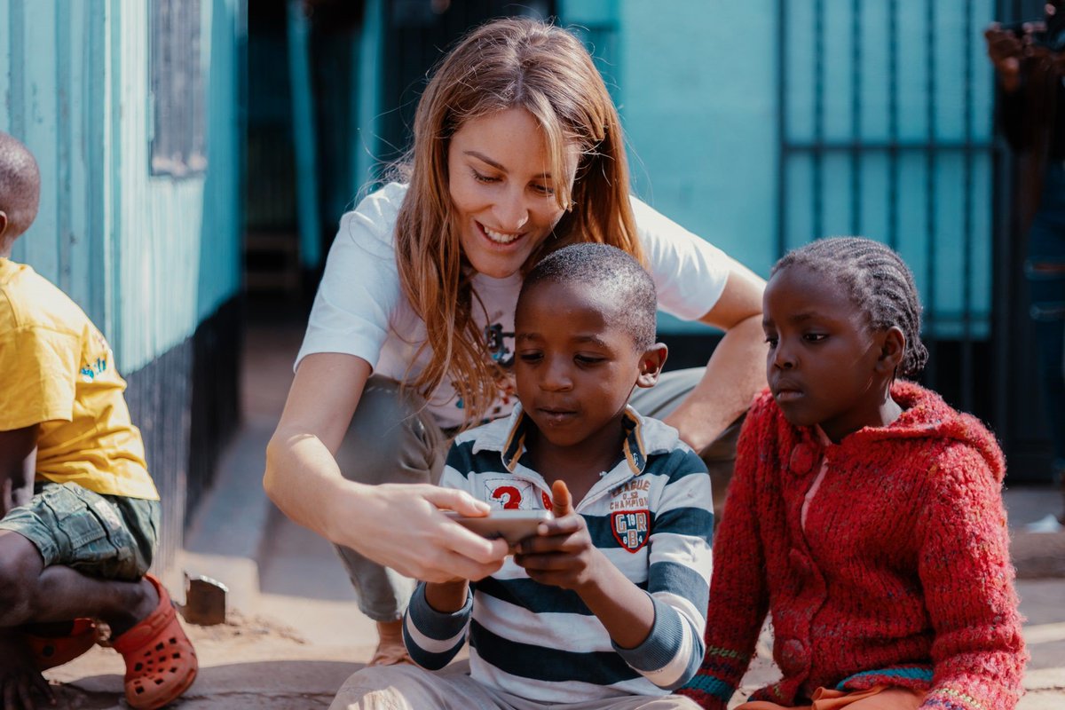 Lucrezia Bisignani e l’alfabetizzazione infantile in Africa con la mobile tech dlvr.it/RDlGzN