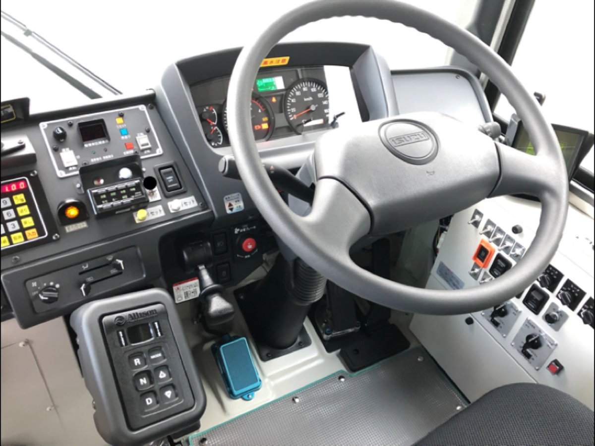 広島センター 団 副団長 昨日は 最近入った新車に乗務しました 新車の独特な香りがなんとも Edss付きです 観光バス だけでなく 路線バスにも装着されるようになりました 非常ブレーキボタンは 運転席後ろにありますが 降車ボタンと間違えて押さ 広島センター 団 副団長 昨日は 最近入った新車に乗務しました 新車の独特な香りがなんとも Edss付きです 観光バス だけでなく 路線バスにも装着されるようになりました 非常ブレーキボタンは 運転席後ろにありますが 降車ボタンと間違えて押さ