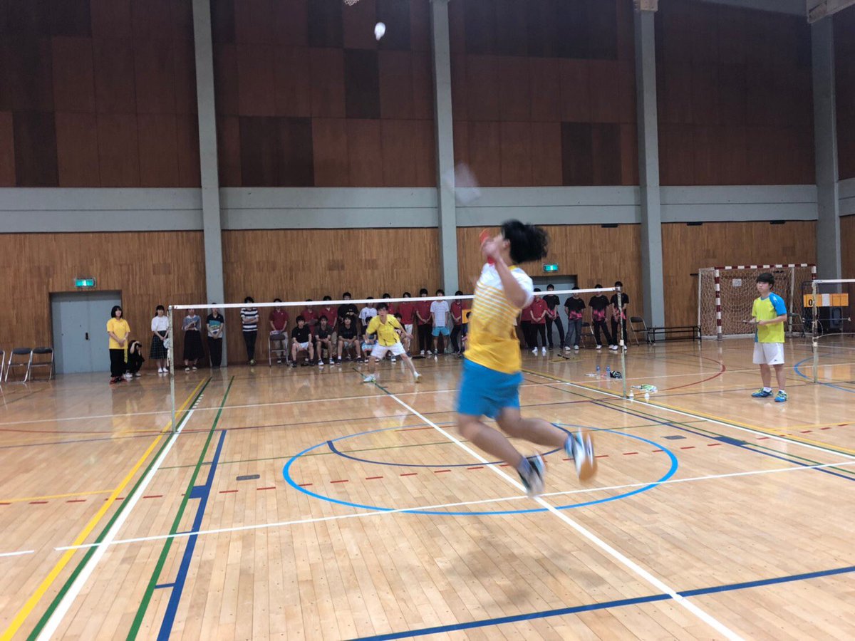 男子リーグ結果
対  工学院大学   5-0
対  芝浦工業大学  2-3
対  日本大学経済学部  1-4
対  東京国際大学   3-2
対  東京電機大学   3-2

3勝2敗で3位でした
そして本日をもちまして主将木内が引退となります
今までお疲れ様でした！