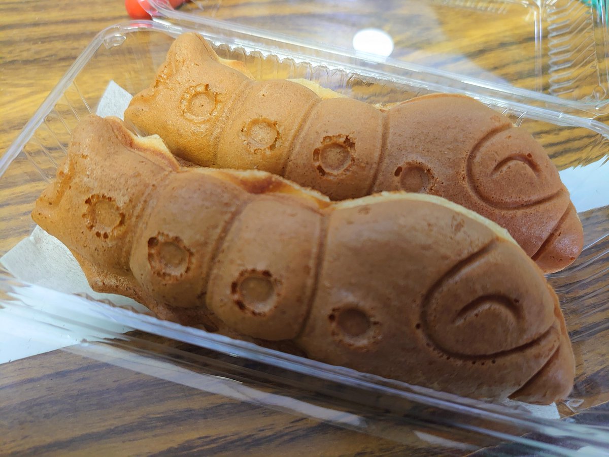 kL2SPSvisvhloD4's tweet photo. #開運かいこやき
#さめても美味しい
#��らさん家
#群馬
#富岡
#おやつ
#お土産に
#おすすめ https://t.co/mlKTbuTW9C