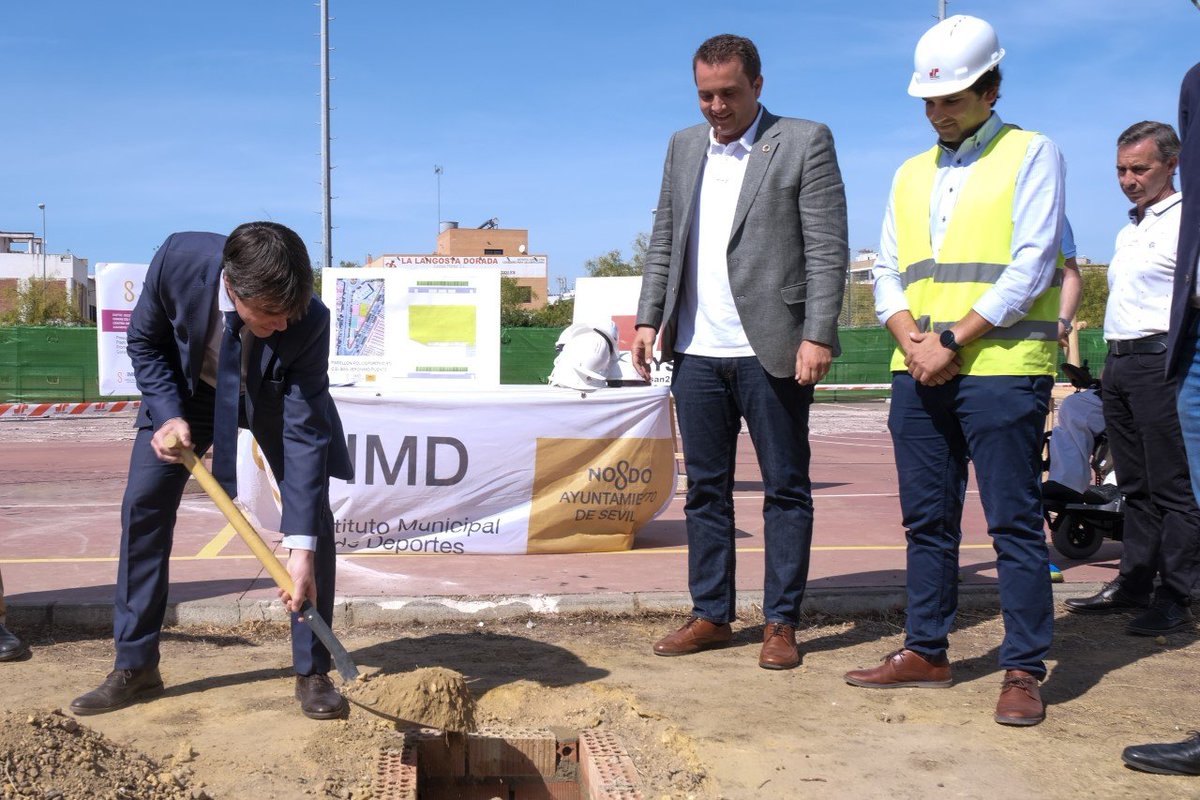 Comienzan las obras del nuevo pabellón cubierto de San Jerónimo, con un presupuesto de licitación de 620.000 euros y un plazo de ejecución de 10 meses y medio.
imd.sevilla.org/noticias/el-ay…