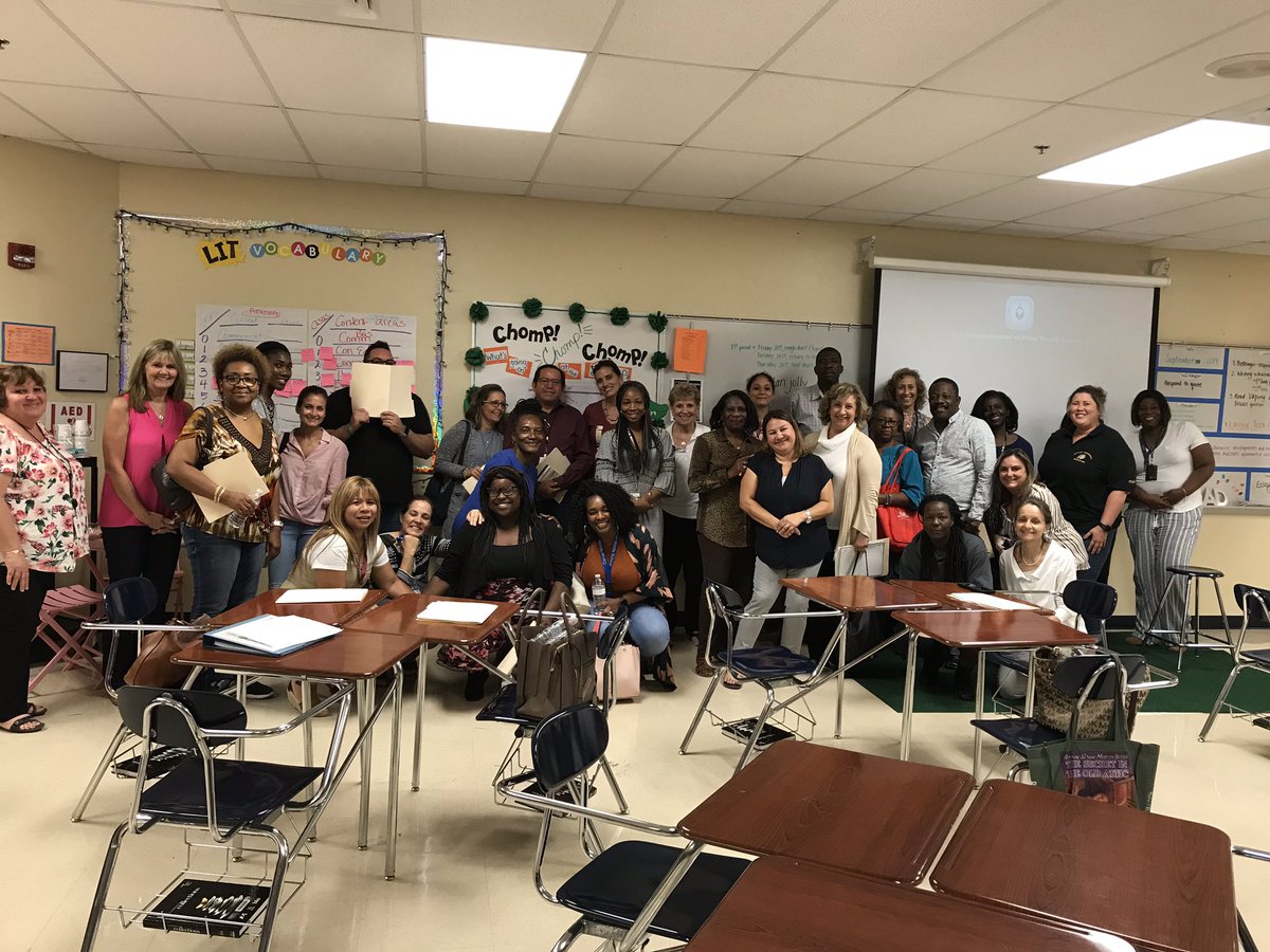 wilsonpamelajo's tweet photo. Full house at the North #ESOLRegionalWorkshop last Tuesday. Thank you for hosting Dr. McDade @ PB Gardens CHS ACE. Our #heroes of #Adultedu had a fun time learning how to facilitate #LearnerAutonomyGoals in their adult #ESOL classroom using @CASASsystem TE Reports. @ACEofFlorida https://t.co/q3cm84jyDI