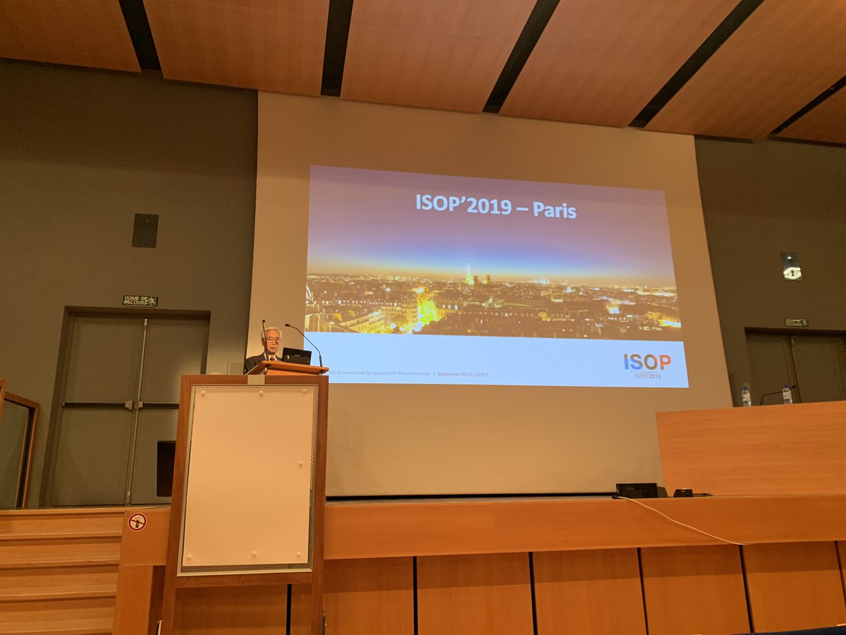 giordanisilvia's tweet image. Looking forward to Professor Irie’s opening keynote lecture at isop2019 this morning. #chemistry #photochromism