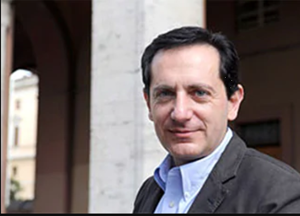 Primaonline's tweet photo. Christian Rocca è il nuovo direttore de https://t.co/bPirGBA7JL  @Linkiesta @christianrocca https://t.co/muXERXRF4p https://t.co/kceFg7ui0Y