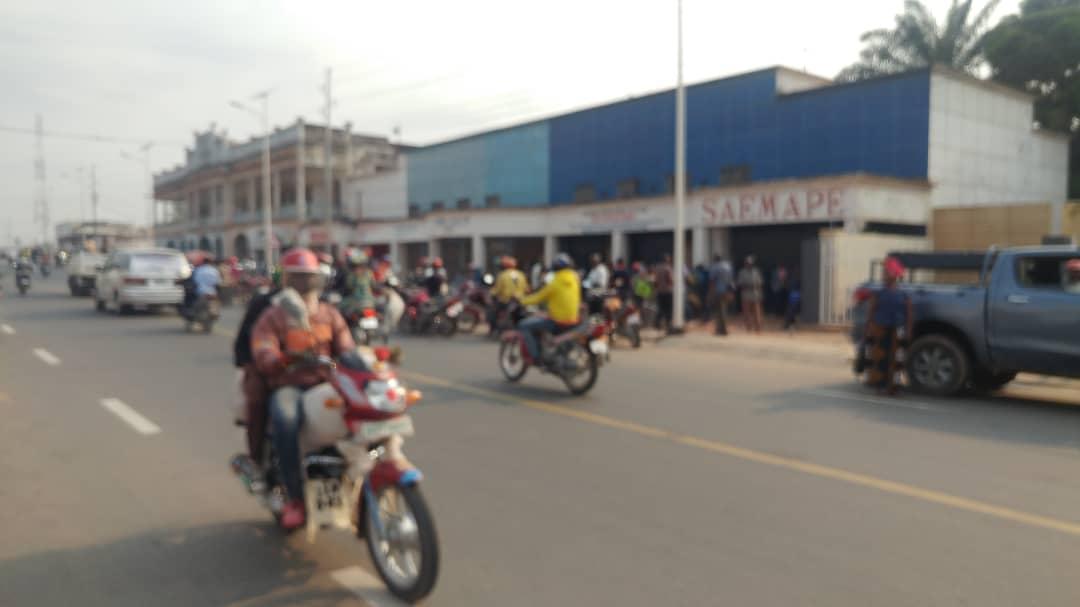 pdsttang's tweet photo. La situation sécuritaire est à bien prendre en compte au Tanganyika. Hier (23/09) 1 motocycliste tué par flèche à #LUKWANGULO moins de 14km du centre ville #Kalemie et aujourd'hui (24/09) 1 corps sns vie au centre ville ... @Presidence_RDC @PrimatureRDC @abelamundala https://t.co/DL09LBo0PQ
