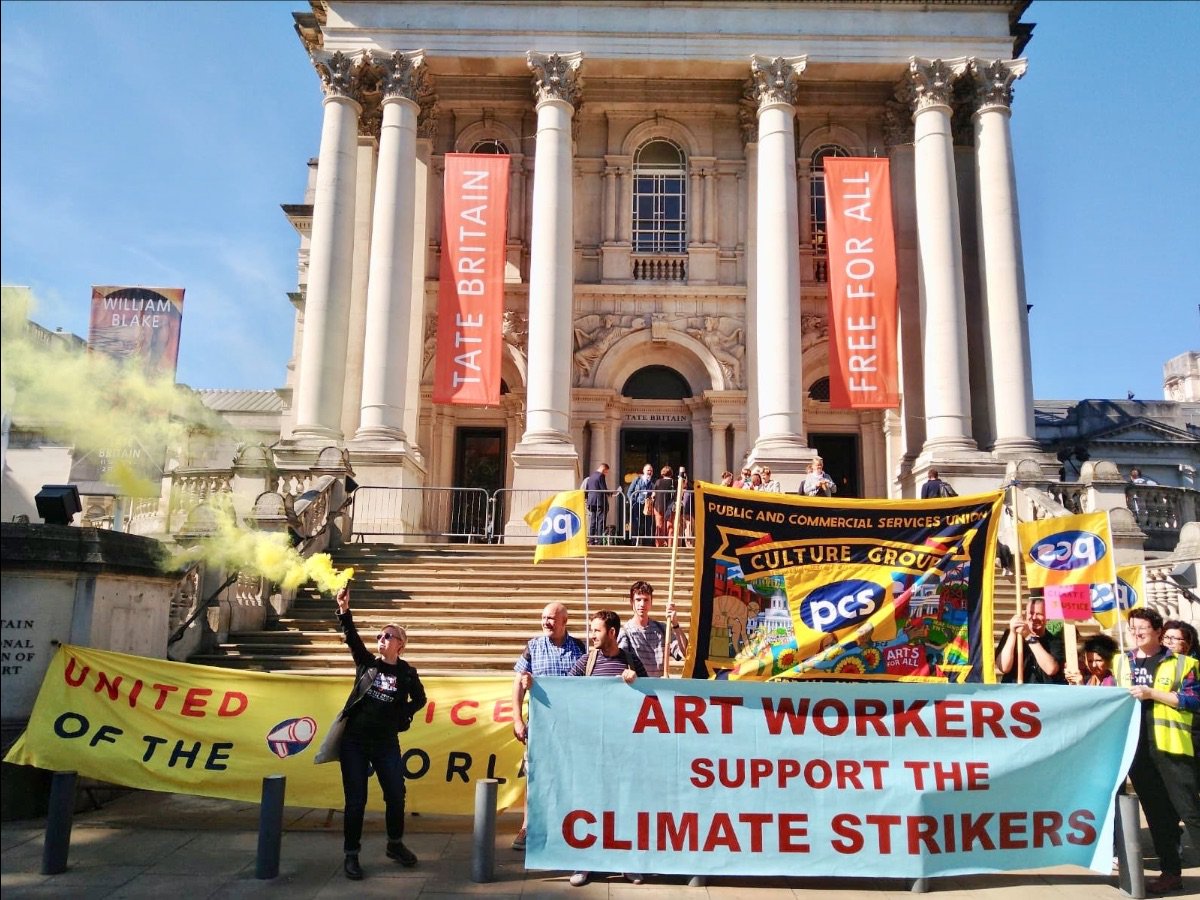 After the #ClimateStrike, art &amp; cultural workers take to the street again this Friday #27Sept, final day of #GlobalClimateStrike with a "Rally for Imagination" <a href="/CultureDeclares/">Culture Declares Emergency</a>
#ArtStrike4Climate
Meet 2pm #TrafalgarSquare
mailchi.mp/a242d238e269/t…