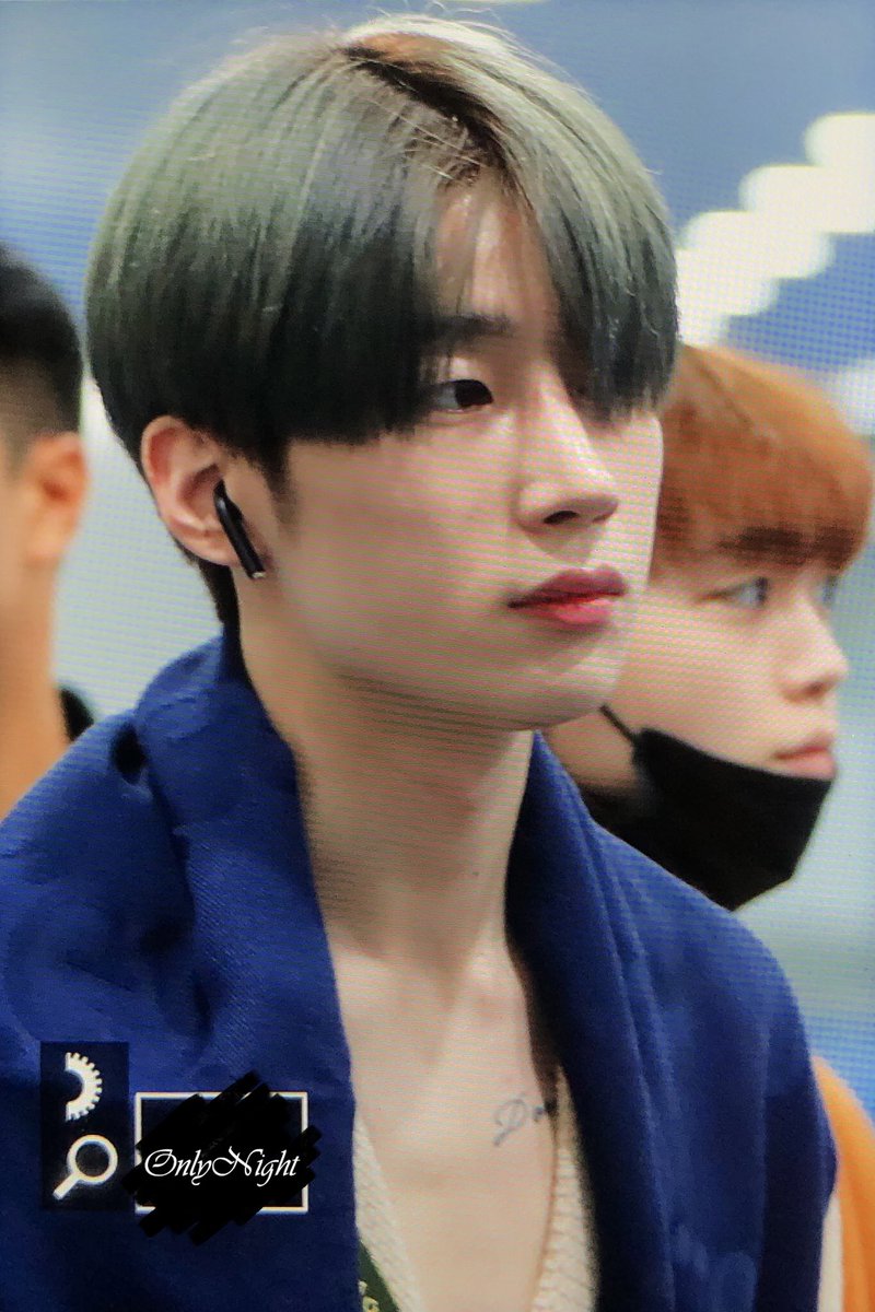 onlynight1224's tweet photo. 190924 도쿄 출발 ✈️
#한승우 #HANSEUNGWOO #X1 #엑스원 https://t.co/kR0vY3uOQE