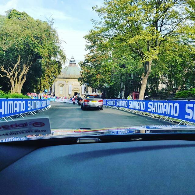 RobUmp's tweet photo. Great day at the #uciroadworldchampionship yesterday. #harrogate looking prime. Chasing the Russians on the junior TT! https://t.co/0AqhcrXwNr https://t.co/acKf9JD385