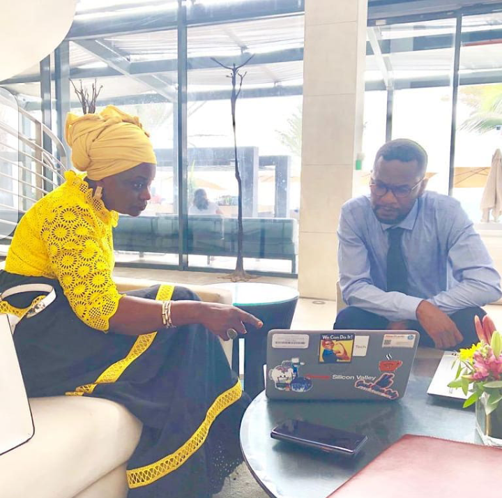 helixtechno's tweet photo. Mme Ndir de la Sonatel et Mr Malick Fall CIO à Helix Technology Management Group discutant sur les points de synergie entre les deux structures.
#kebetu #team221 #Dakar https://t.co/yhCDkThJ52