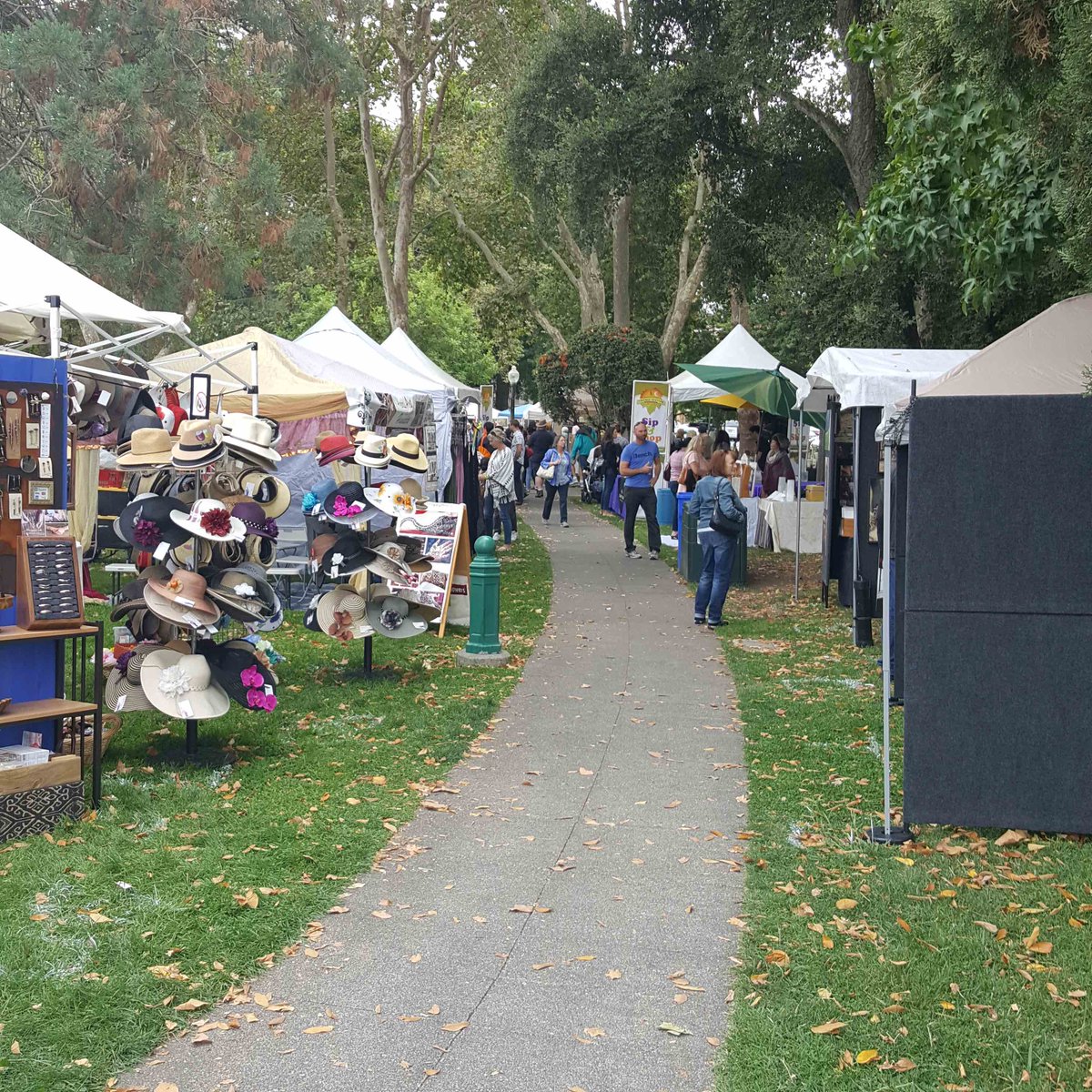 Driving to festival this weekend? Valet parking is available at the Sonoma Veterans Memorial Hall, 126 1st Street W., with shuttle service to the festival. Hotel shuttles may offer service to the Plaza and there's always your favorite ride-sharing services.