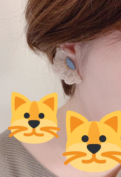 髪がガサガサで申し訳ないがかわいいイヤリング買ったから見てほしい 