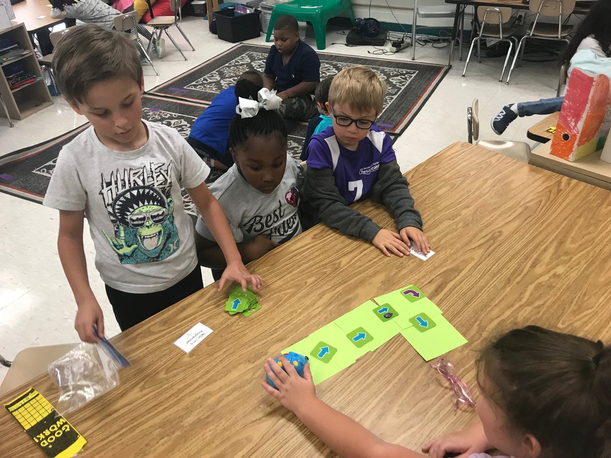 SchoolTreakle's tweet image. First grade had their fall rotations on Friday and had a blast coding with Mrs. Parker! #codeandgo #computerscience