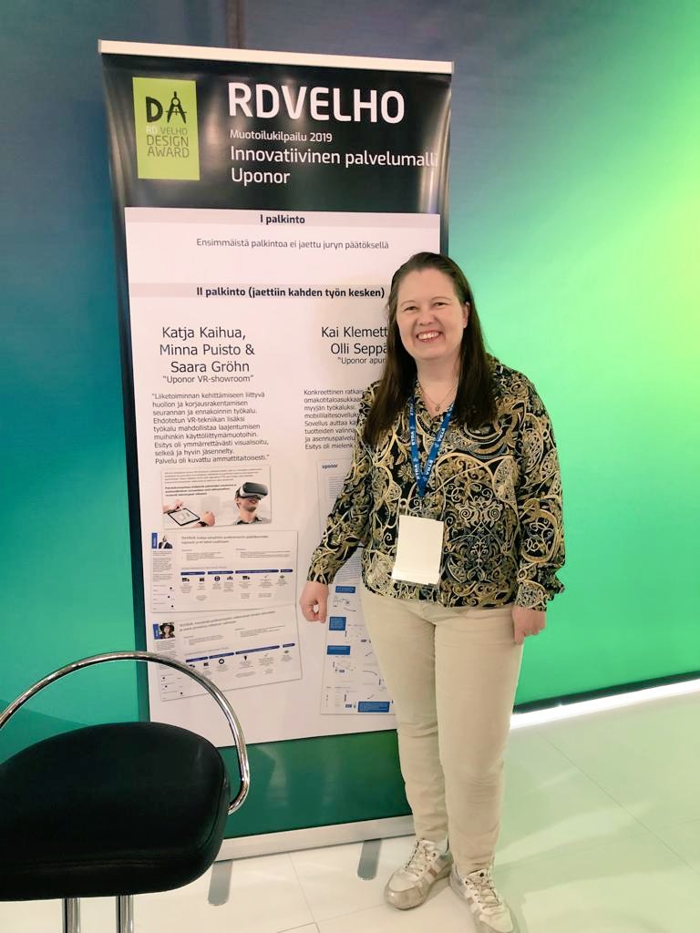 saaragrohn's tweet photo. Supertiimillä jälleen voitto kotiin!✌🎖🌟 Ihanaiset @minnapuisto ja @KatjaKaihua kävivät pokkaamassa meidän RD Velho Design Award 2019 kisan palkinnon kotiin Tampereella #Alihankinta2019 messuilla @rdvelho @UponorSuomi #palvelumuotoilu #muotoilukilpailu https://t.co/7L7Yuk9Zme
