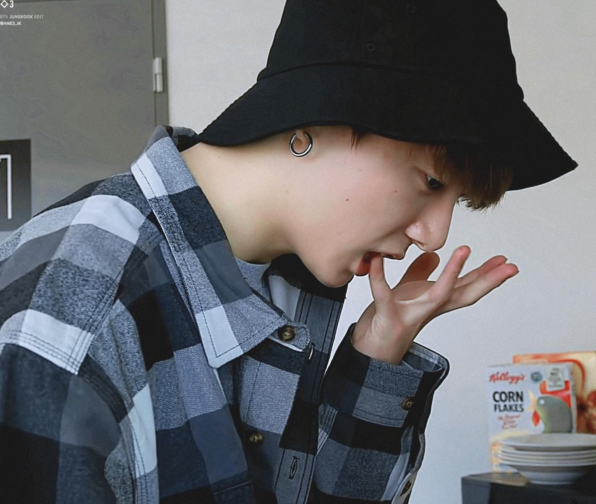 ame3_jk's tweet photo. #정국 #JUNGKOOK  #BTS @BTS_twt
🍞💜 https://t.co/5mdt3se7Yk