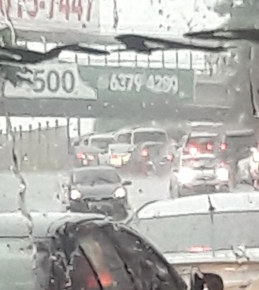 Llueve en Arraiján Cabecera y el tranque no avanza y la <a href="/ATTTPanama/">Autoridad del Tránsito</a> ¿Qué hace?? #TráficoOeste