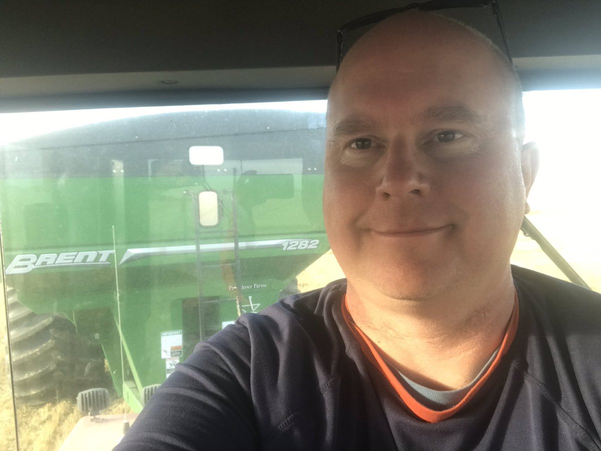 WheatGeerJJ's tweet image. Happy Birthday to these 2 guys today!
Send them some love!
@RonKrahn @KevinSerfas 
#sameyear?