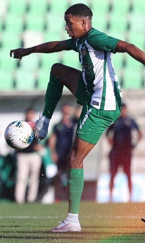 lcktmb's tweet photo. Damien Furtado (@rioavefc) de nouveau sur les terrains après une longue période de convalescence, bon retour @_DFurtado91 ! 🤗 

#iSportConseils ⚽️ https://t.co/gxsaHjciYR
