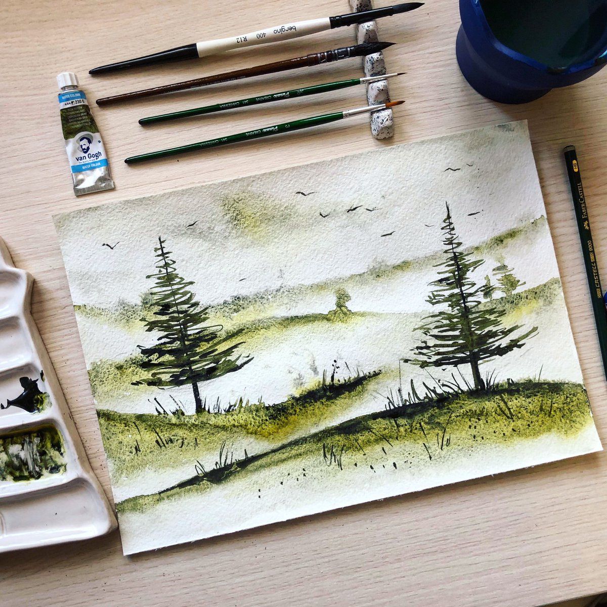 🌱Monochromatic painting 🌱
Unique granulation color Dusk Yellow by Van Gogh. 
Love this amazing effect 💚 
.
#watercolourpaint #granulationwatercolor #watercolour_gallery #watercolor #akvarel #aquarelle #aquarell #paintings #painter